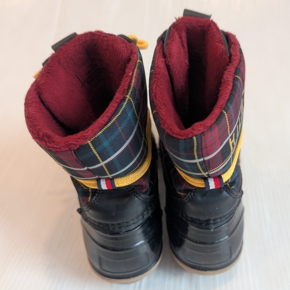 TOMMY HILFIGER Hessa Women's Black and Red Plaid Duck Boots Size 7 - Picture 5 of 9